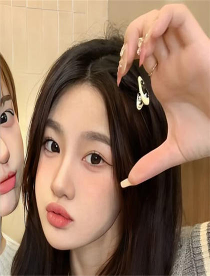 情色片文化解读：《偶像大师.KR：追逐梦想》的叙事结构与视觉语言 ——深入探索情色片的艺术世界